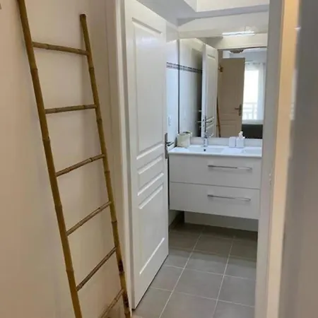T4 D'arguin Apartment *